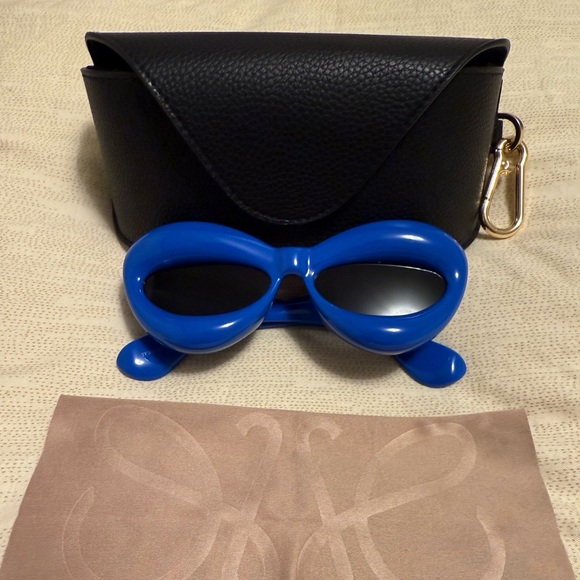 Loewe Accessories - Loewe cat-eyed tinted sunglassesses